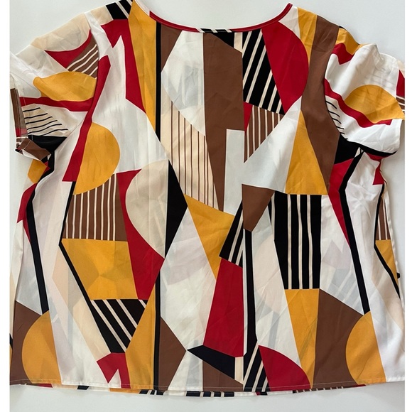 Shein Curve Women’s Multicolored Geo Print Short Sleeve Blouse Size 3X - Picture 6 of 6